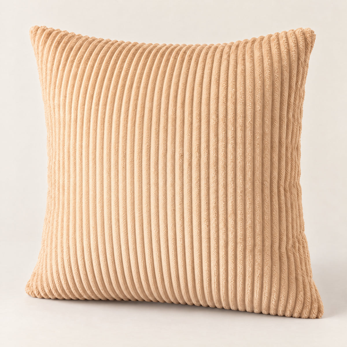 CANNELE — housse de coussin en velours côtelé à larges côtes, coloris Beige