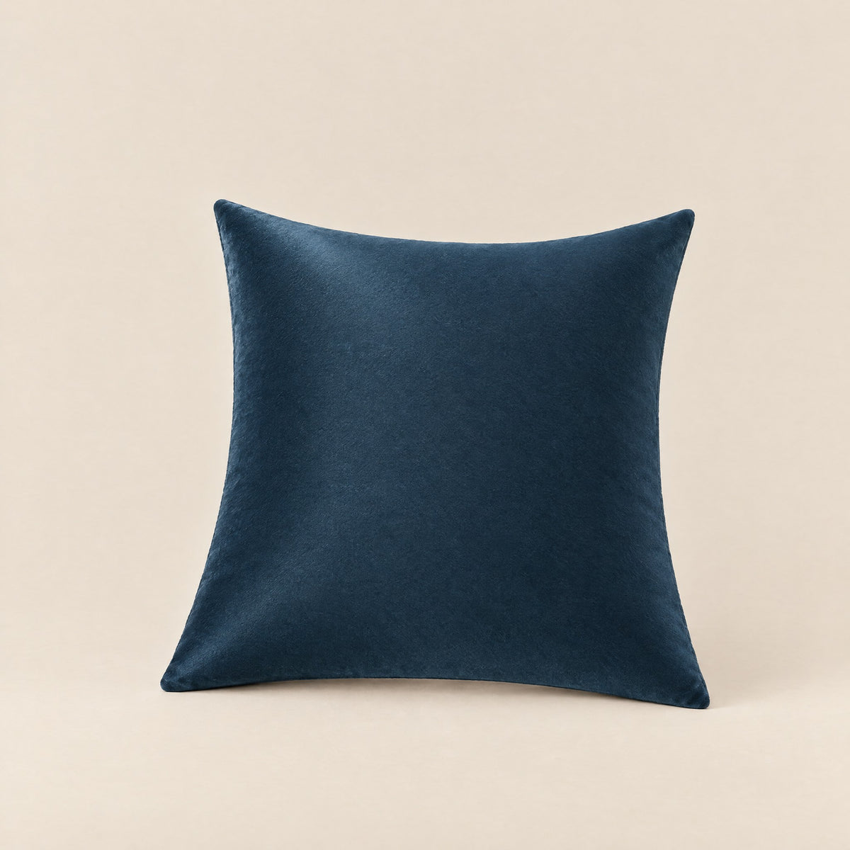 Housse de coussin en velours uni ÉMERAUDE, coloris bleu nuit, 45x45 cm
