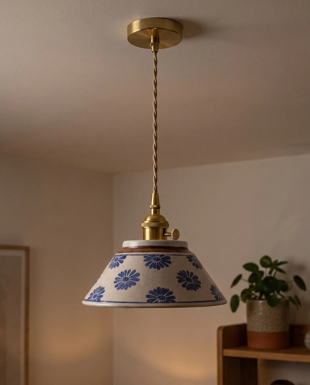 Nankin, suspension en céramique émaillée, allumé pour une ambiance lumineuse chaleureuse | Maison Beaurel