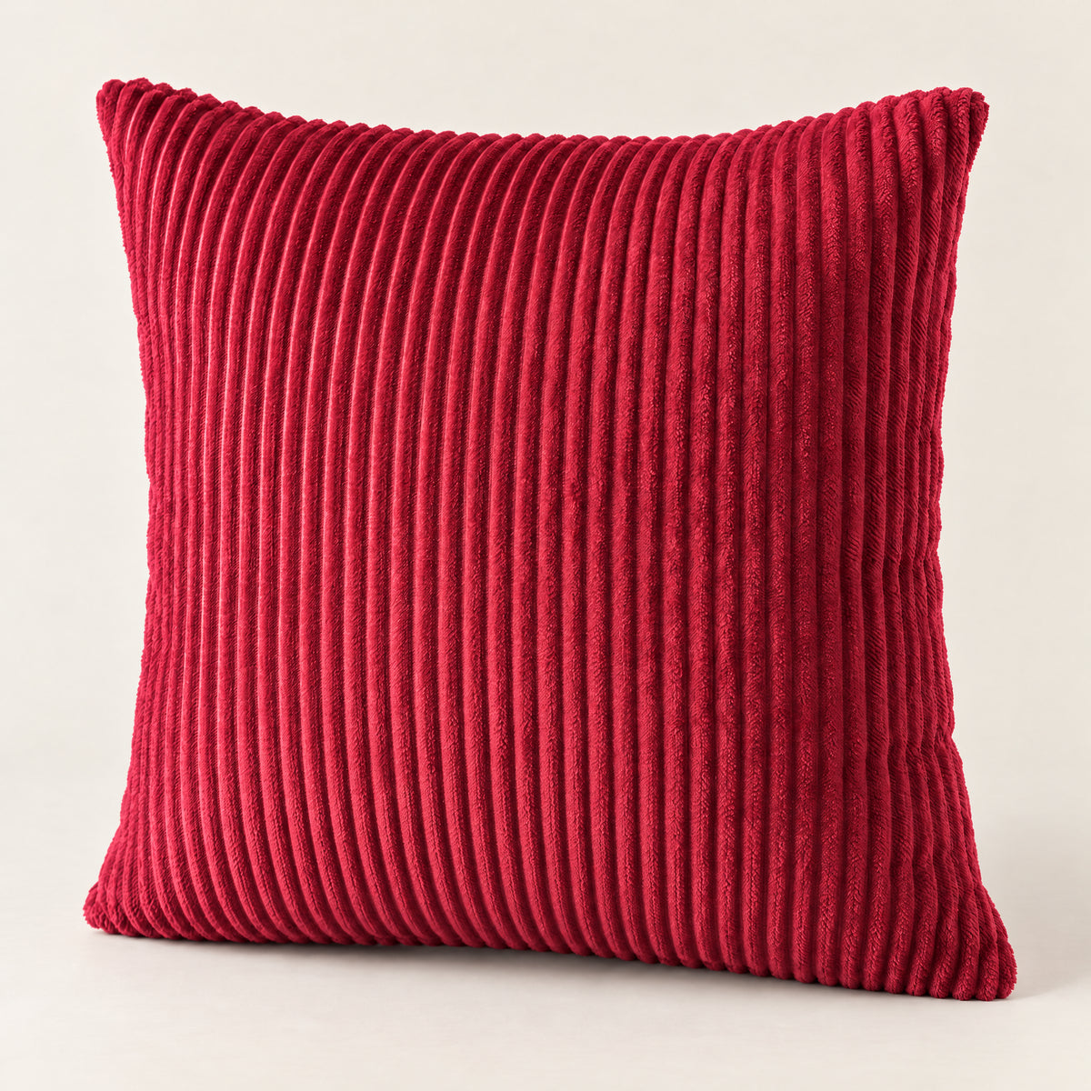 CANNELE — housse de coussin en velours côtelé à larges côtes, coloris Rouge
