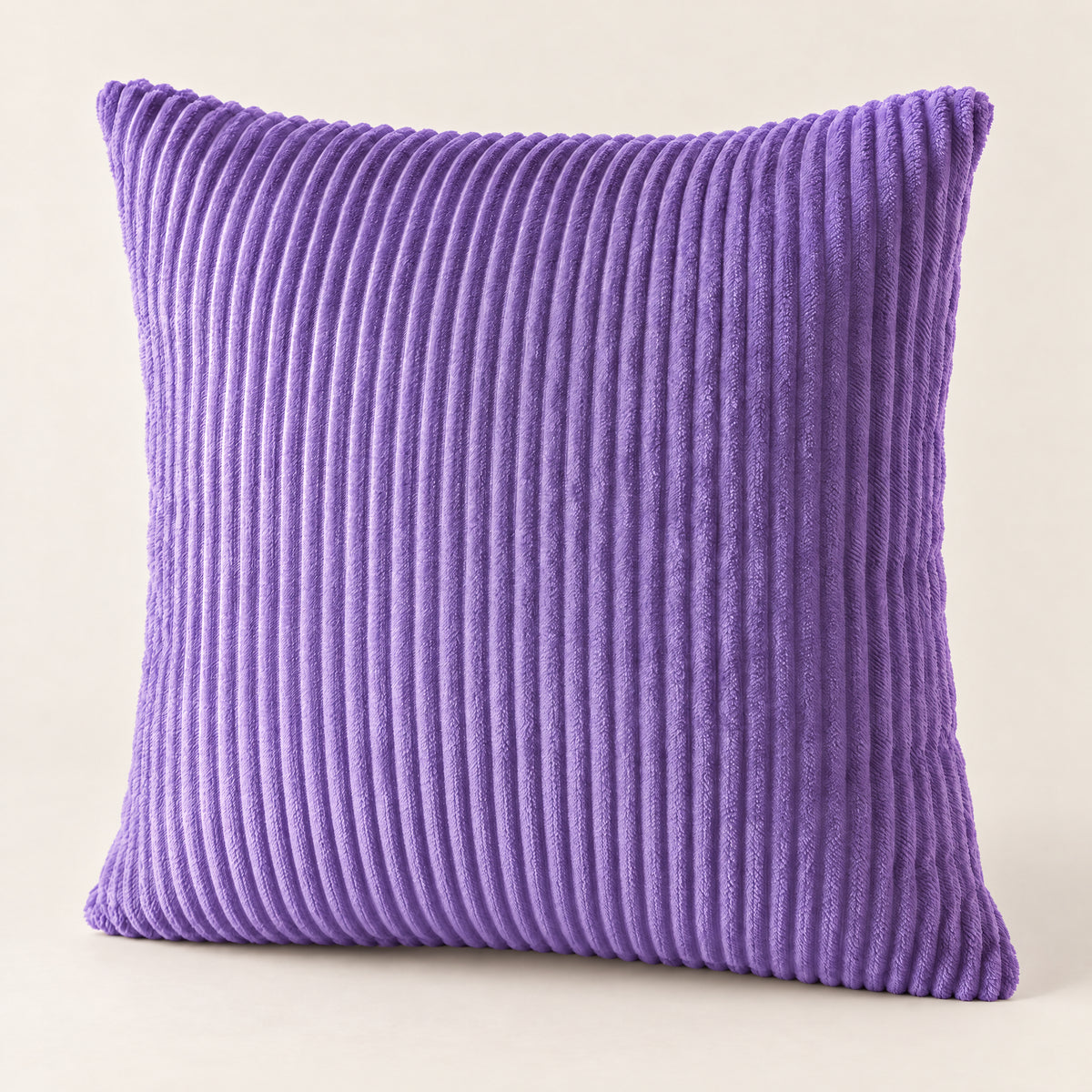 CANNELE — housse de coussin en velours côtelé à larges côtes, coloris Lavande