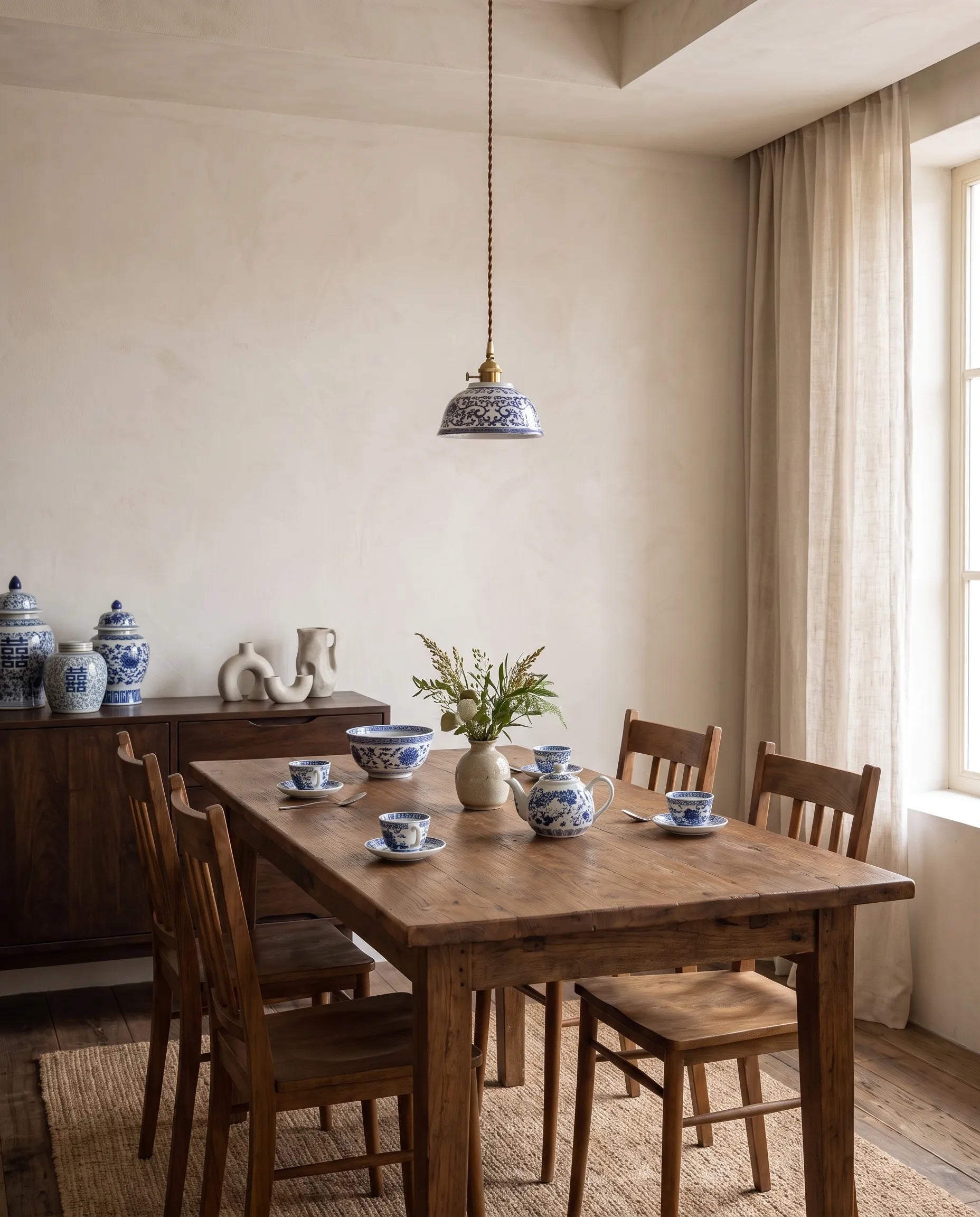 Pivoine, suspension en céramique, ambiance intérieure signée Maison Beaurel