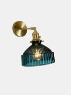 Jade, applique murale en verre teinté — coloris Bleu | Maison Beaurel