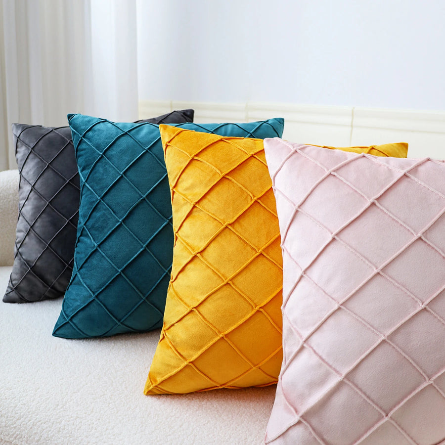 PLISSE — Housse de coussin en velours plissé à motif losange