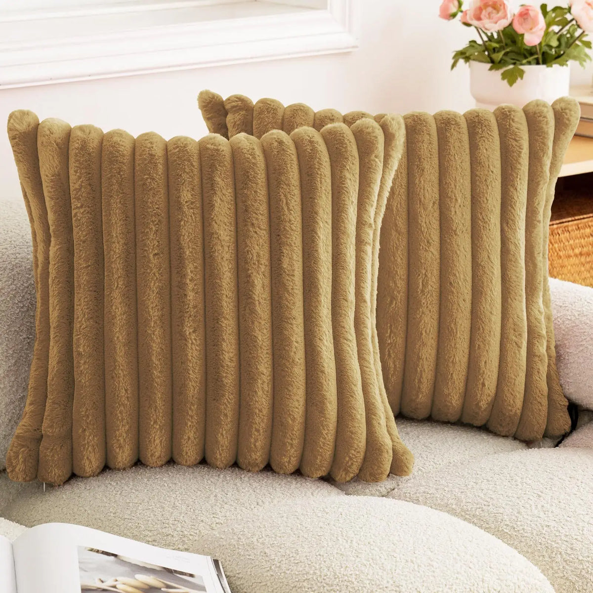 FLOCON — Housse de coussin en fausse fourrure, coloris Camel