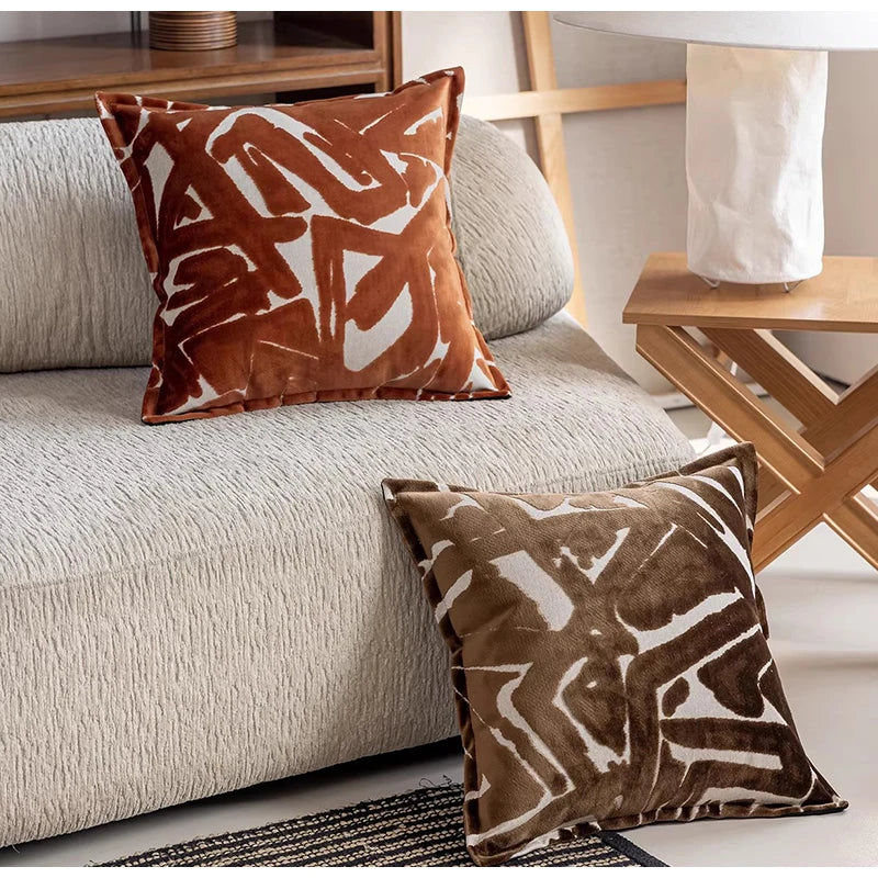 ARGILE — Housse de coussin en velours à motif géométrique terracotta, vue 6