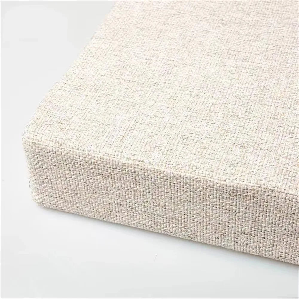 BANQUETTE — Coin du coussin de banc en tissu texturé, coloris Grège