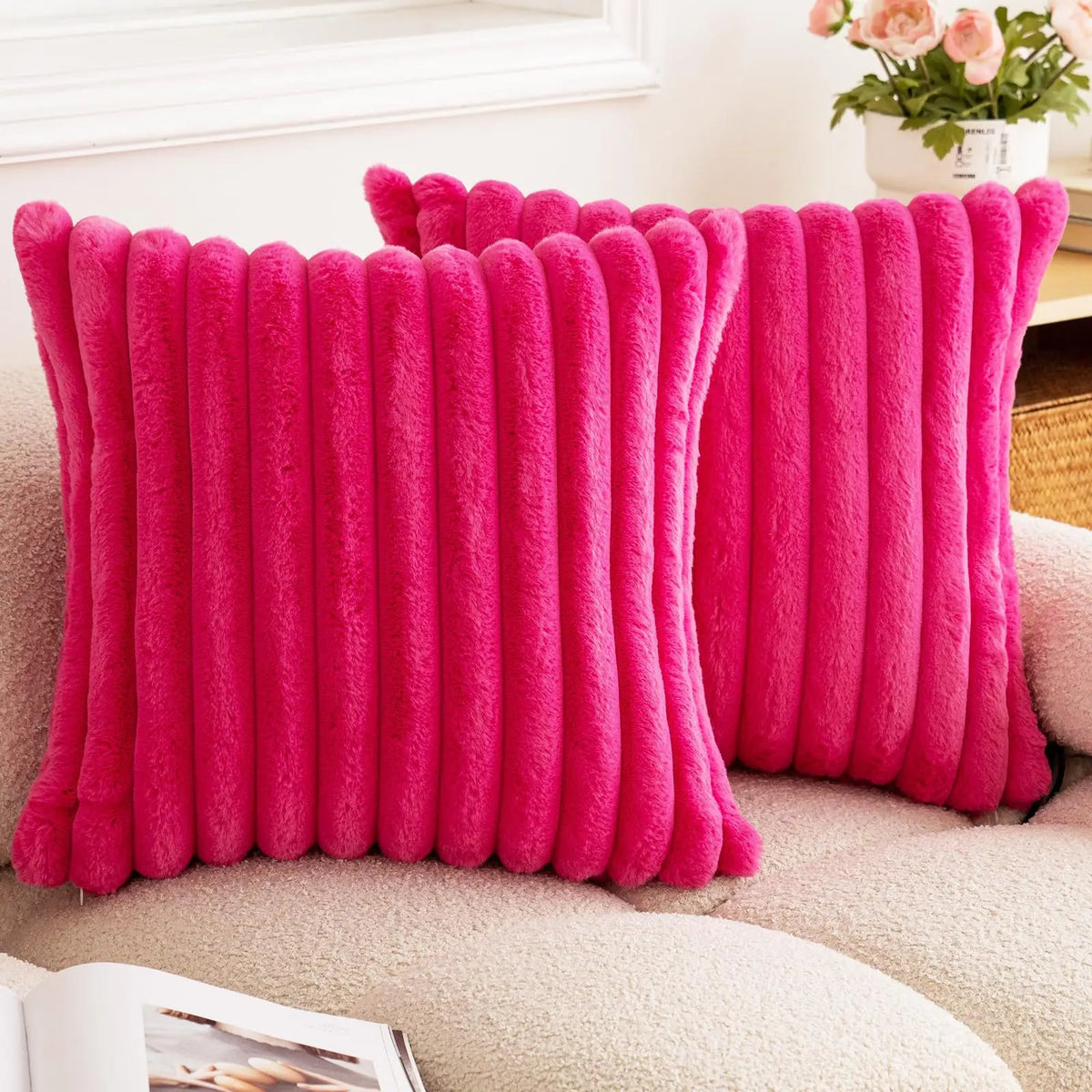 FLOCON — Housse de coussin en fausse fourrure, coloris Rose fuchsia