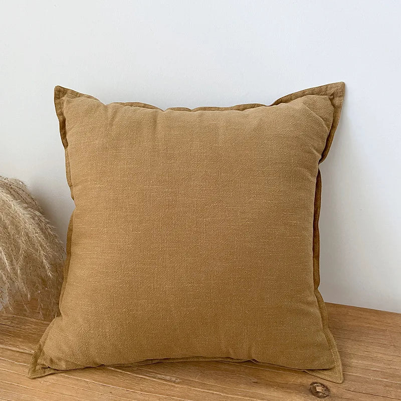 LINETTE — Housse de coussin en coton et lin à bordure plate, coloris Ocre