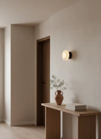 Orbe, applique murale en marbre — présentation détaillée | Maison Beaurel